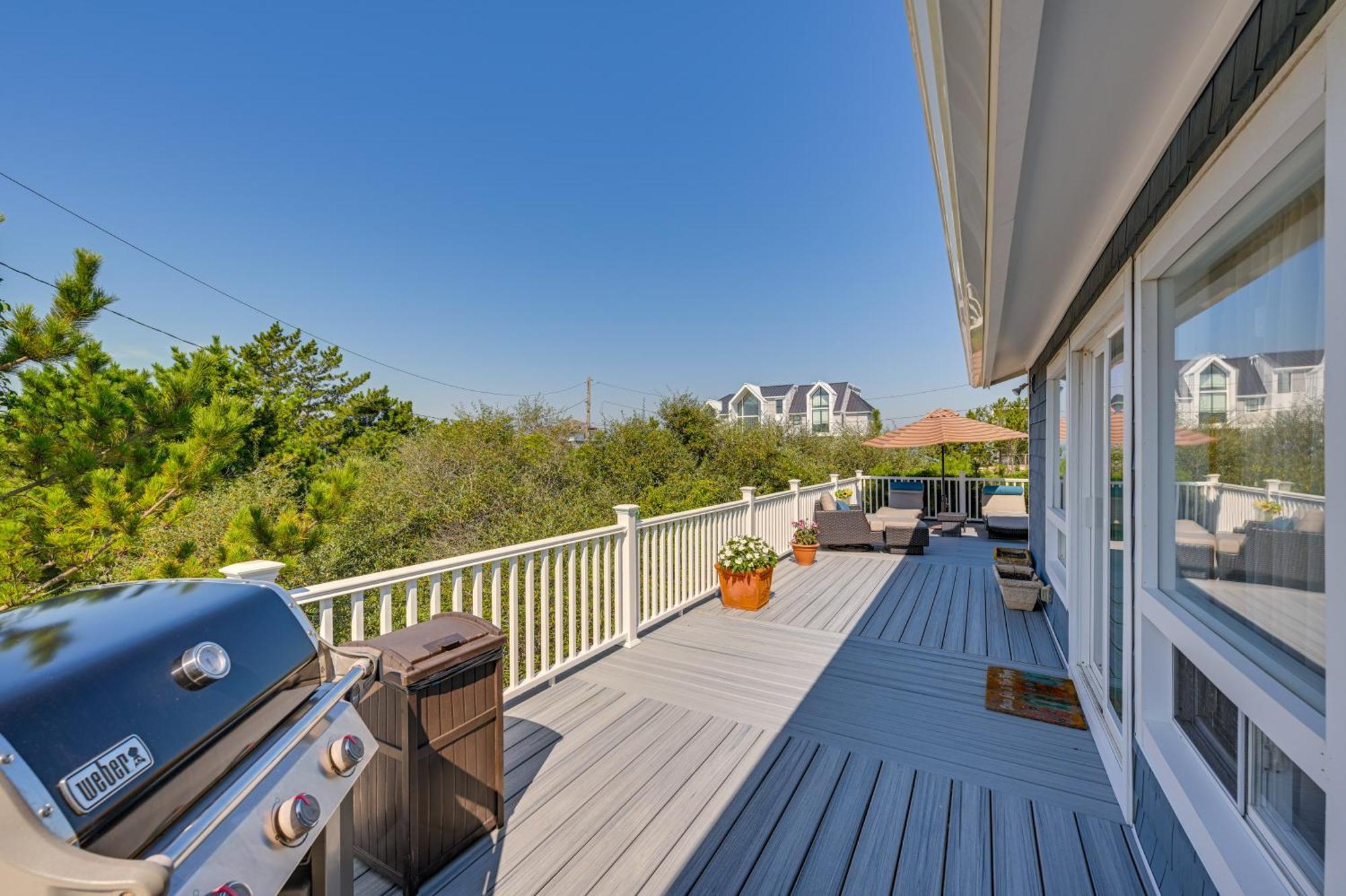 Westhampton Beach Home With Deck And Ocean Views! Екстер'єр фото