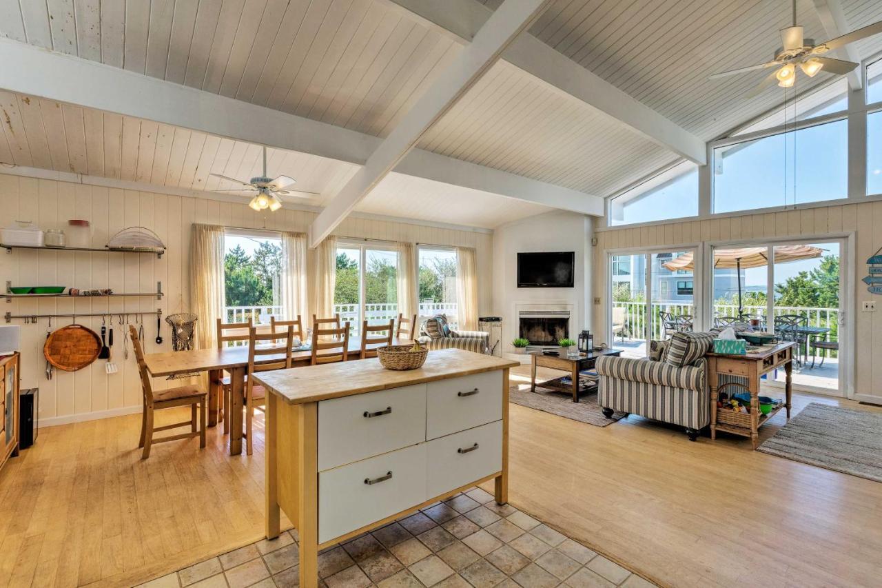 Westhampton Beach Home With Deck And Ocean Views! Екстер'єр фото